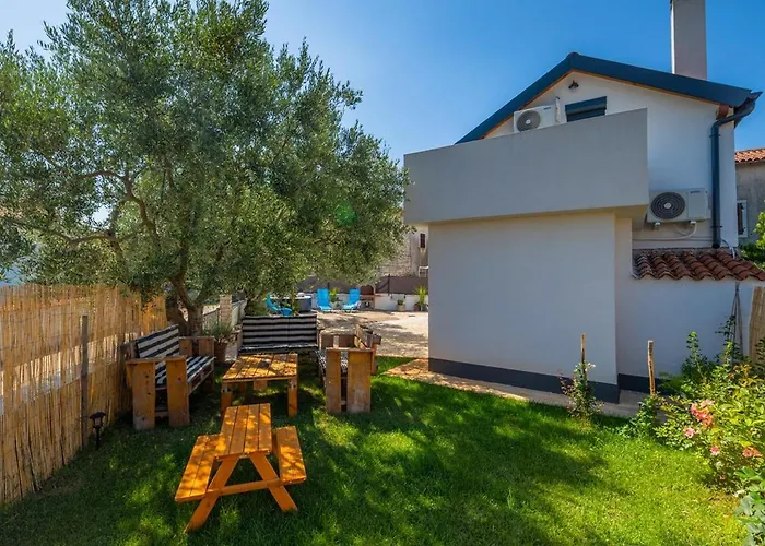 House Lando Holiday home