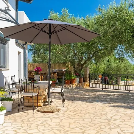 House Lando * 풀라