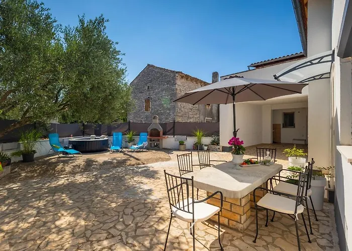 Hébergement de vacances House Lando